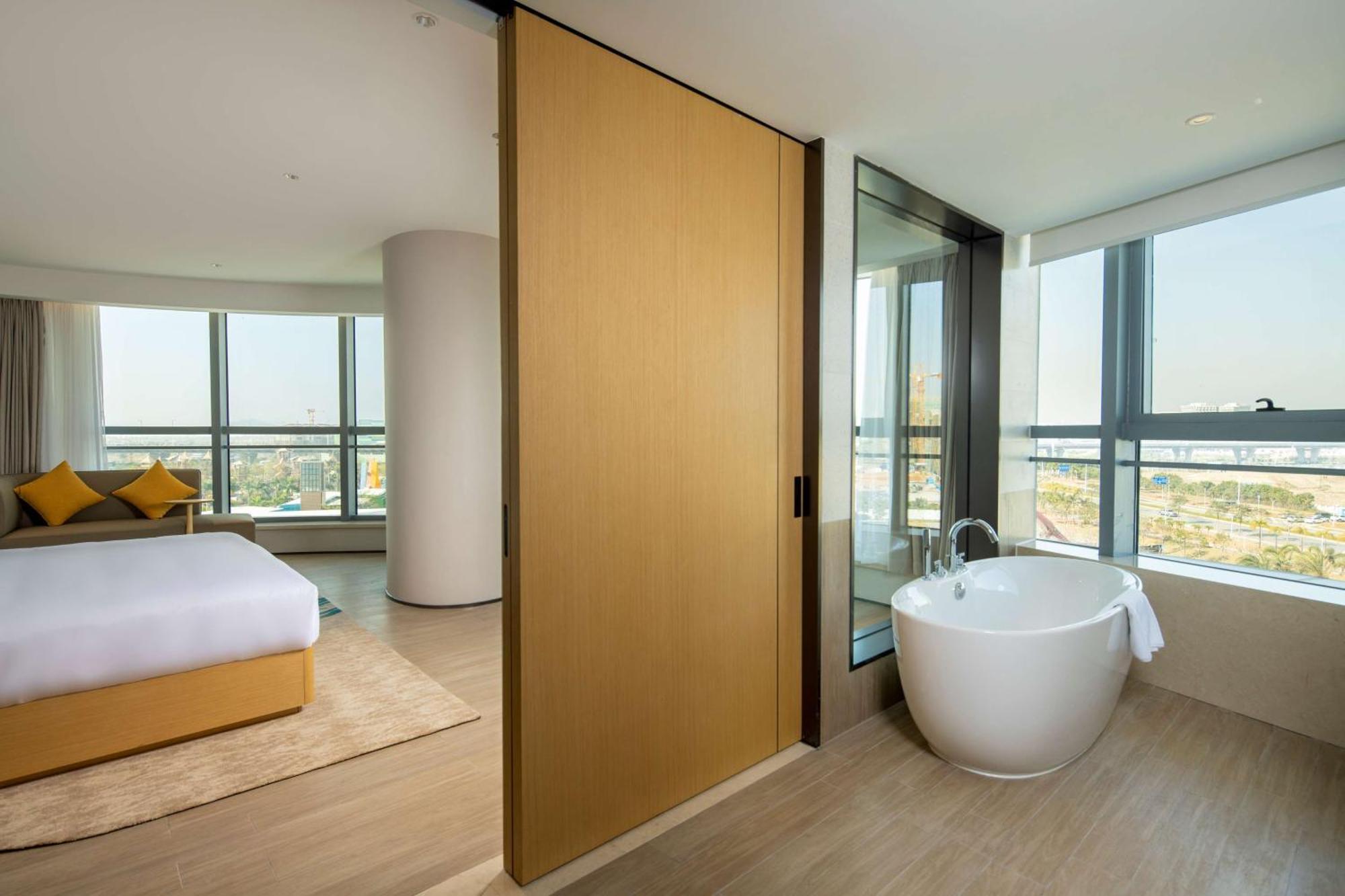 Hilton Garden Inn Zhuhai Hengqin Sumlodol Park エクステリア 写真